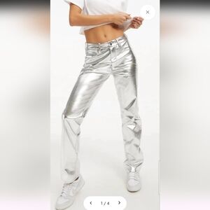 Fendi Silver Coated  Skinny Jeans Sleek Fit 😍